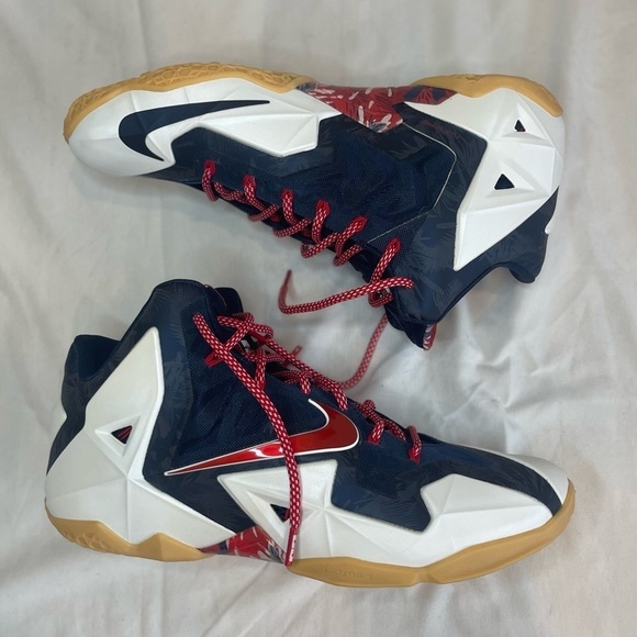 Nike LeBron 11 Independence Day Edition *Rare* Size 12 NEW - Picture 7 of 16